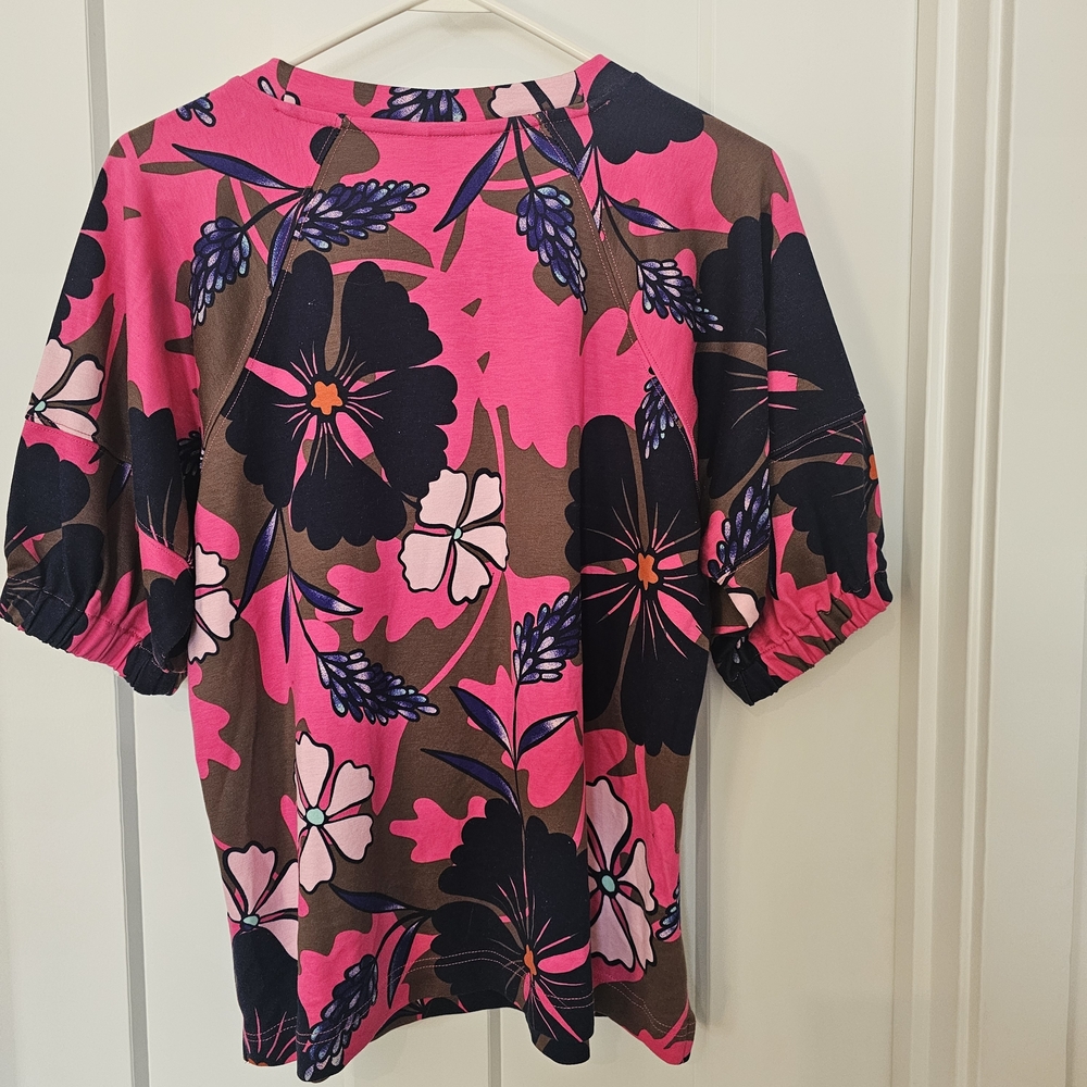 NWT Crown & Ivy Vibrant Pink and Brown Floral Tee - Picture 6 of 12
